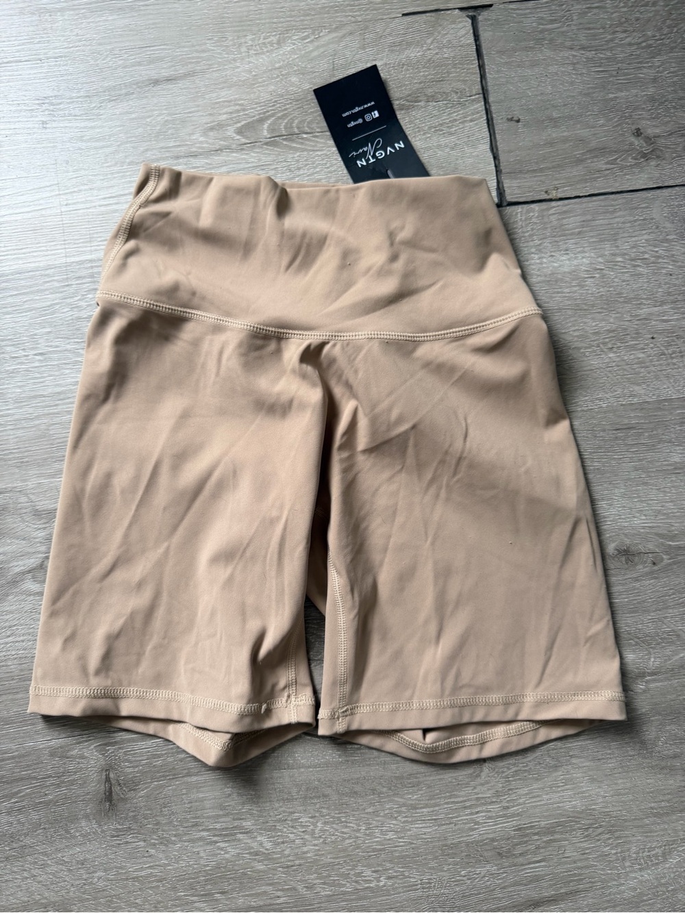 NWT NVGTN Signature 2.0 Shorts - Beige size medium